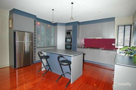 Property photo of 21 Bramshaw Crescent Hillside VIC 3037