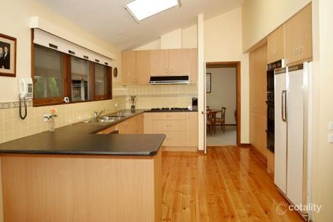 Property photo of 15 Suzanne Court Briar Hill VIC 3088