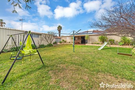 Property photo of 11 Barlee Crescent Waikiki WA 6169
