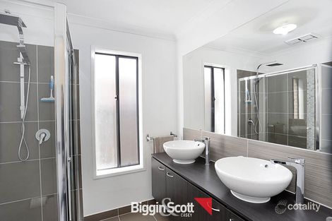 Property photo of 7 Tristram Rise Clyde North VIC 3978