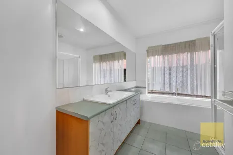 Property photo of 49 Thomas Carr Drive Tarneit VIC 3029