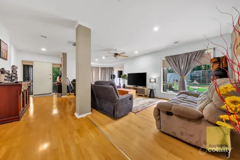 Property photo of 49 Thomas Carr Drive Tarneit VIC 3029