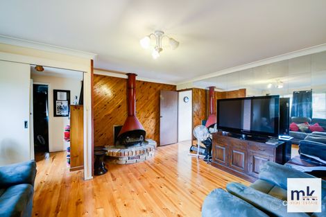 Property photo of 5 Knight Place Minto NSW 2566