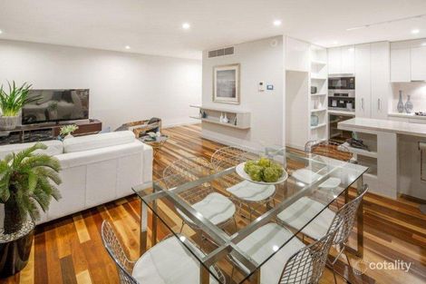 Property photo of 2403/25 Anderson Street Kangaroo Point QLD 4169