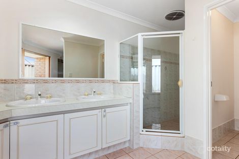 Property photo of 13 Manitoba Place Success WA 6164