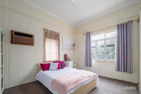 Property photo of 23 Overend Street East Brisbane QLD 4169