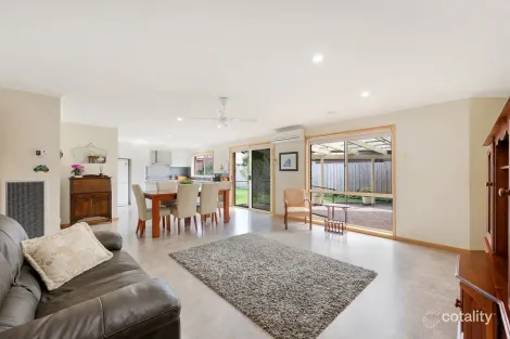 Property photo of 16 Lutana Grove Warrnambool VIC 3280