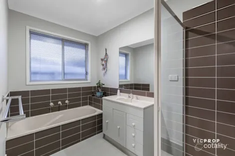 Property photo of 31 Neptune Drive Point Cook VIC 3030