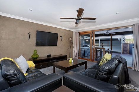 Property photo of 1 Pirra Place Narre Warren VIC 3805