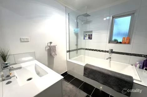Property photo of 7 Verelle Street Hillcrest TAS 7320