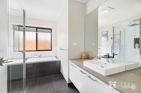 Property photo of 1/35 Sternberg Street Kennington VIC 3550