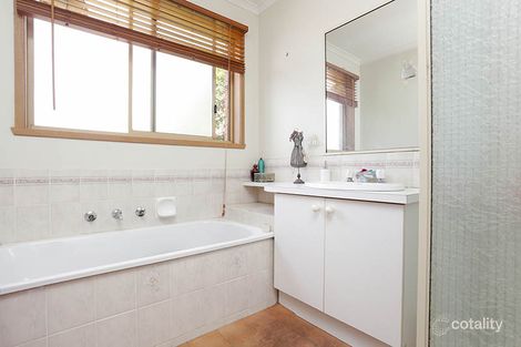 Property photo of 1/8 Carter Road Melton VIC 3337