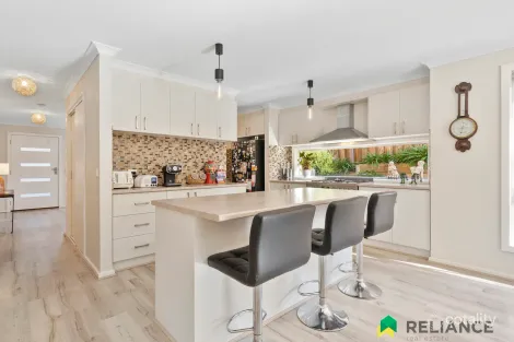 Property photo of 14 Lismore Circuit Bacchus Marsh VIC 3340