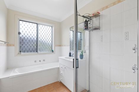 Property photo of 26 Norman Dunlop Crescent Minto NSW 2566