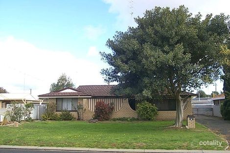 Property photo of 18 Windich Way Carey Park WA 6230
