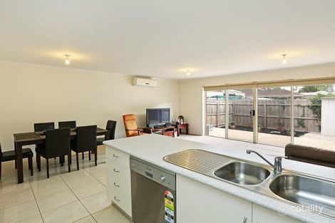 Property photo of 2/23 Flinders Avenue Lara VIC 3212