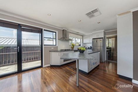 Property photo of 32 Handcock Crescent Macgregor ACT 2615