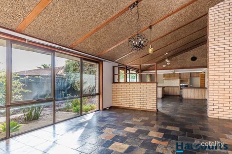 2 Mousehole Cres, Yanchep, WA 6035