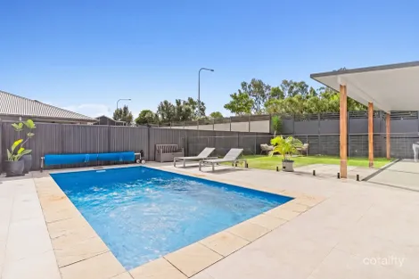 Property photo of 21 Looby Crescent Pimpama QLD 4209