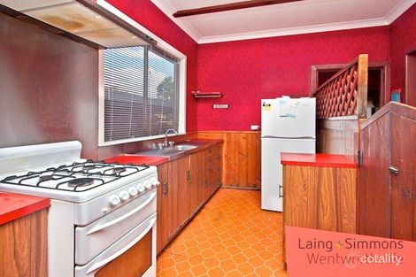 Property photo of 25 Rowley Street Pendle Hill NSW 2145