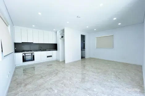 Property photo of 10 Hinchen Street Guildford NSW 2161