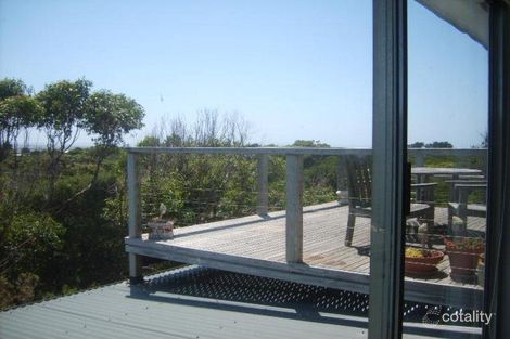 Property photo of 2 Ennisvale Avenue Sandy Point VIC 3959