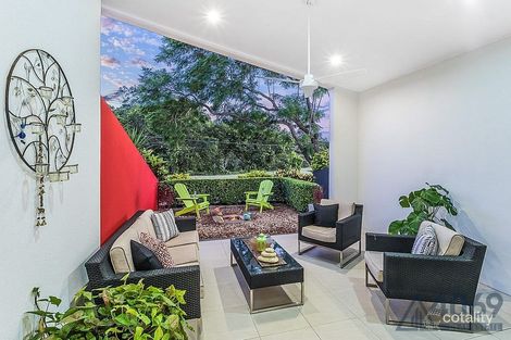 Property photo of 61 Akuna Street Kenmore QLD 4069