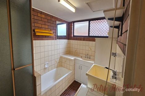 Property photo of 2/29 Old Dayboro Road Petrie QLD 4502