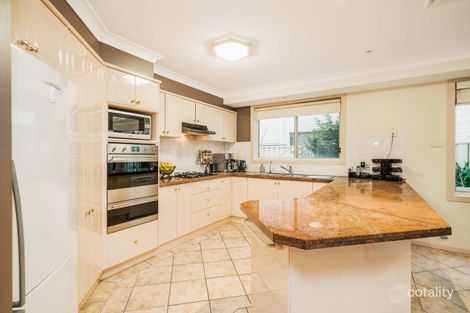 Property photo of 15 Woodlake Court Wattle Grove NSW 2173