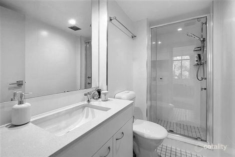 Property photo of 104/65 Bauer Street Southport QLD 4215