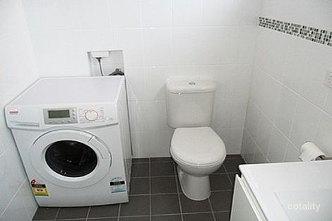 Property photo of 2/38 Nesca Parade The Hill NSW 2300