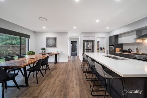 Property photo of 8 Monsal Lane Holmview QLD 4207