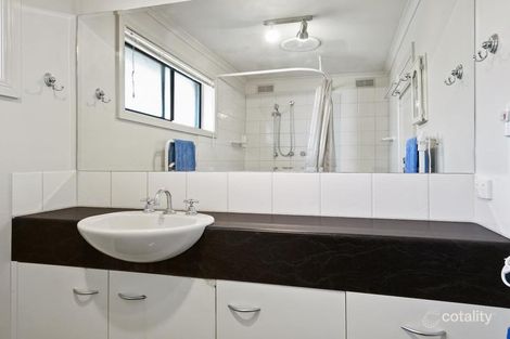 Property photo of 22 Stapledon Court Corio VIC 3214