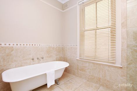 Property photo of 18 Kerridge Place Forest Lodge NSW 2037