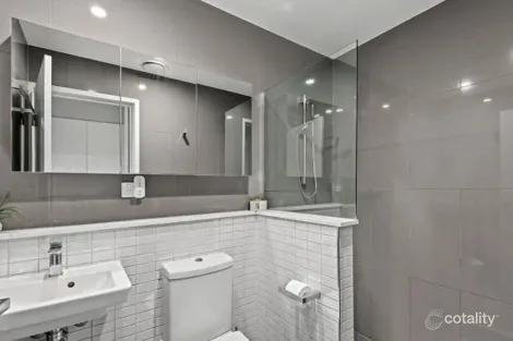 Property photo of 1/441 Hawthorne Road Bulimba QLD 4171