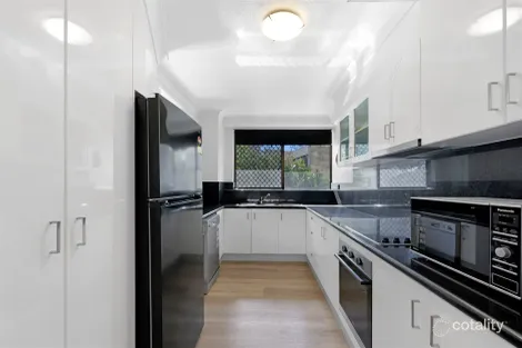 Property photo of 103/5 Enderley Avenue Surfers Paradise QLD 4217