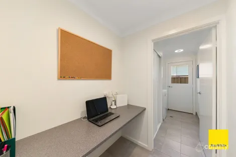 Property photo of 9 Deniston Circuit Bungendore NSW 2621