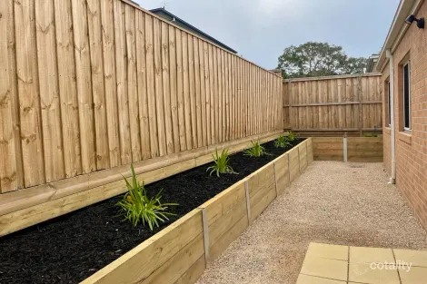Property photo of 6 Vasse Circuit Mount Duneed VIC 3217