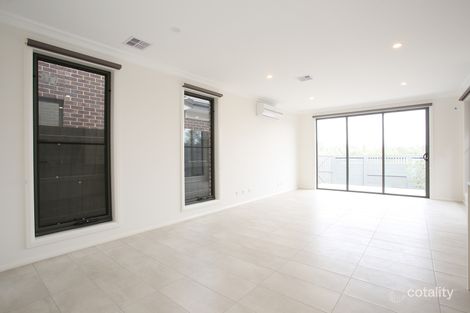 Property photo of 39 Billy Buttons Drive Narre Warren VIC 3805