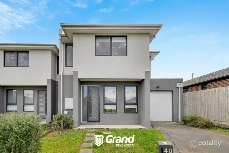 40 Goshawk Dr, Pakenham, VIC 3810