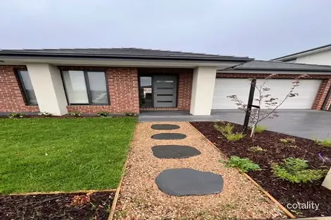 7 Cresswell St, Clyde North, VIC 3978