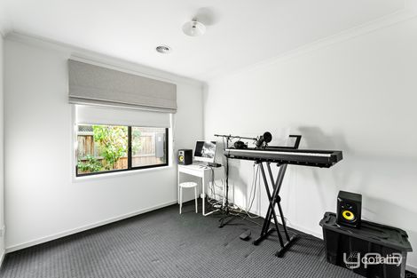 Property photo of 26 Attunga Grove Werribee VIC 3030