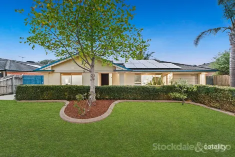 Property photo of 28 Hartsmere Drive Berwick VIC 3806