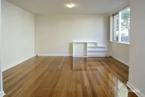 2/15 Beach Ave, Elwood, VIC 3184