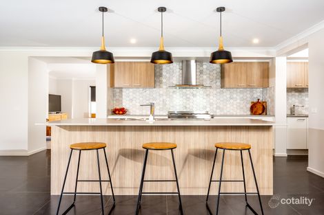 Property photo of 8 Henleydale Drive Mooroopna VIC 3629