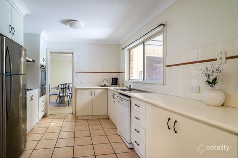 Property photo of 32 Beveridge Crescent Dubbo NSW 2830