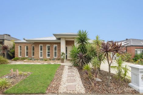 10 Lumina Ave, Cranbourne North, VIC 3977