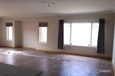 Property photo of 37 Fitzroy Street Queens Park WA 6107