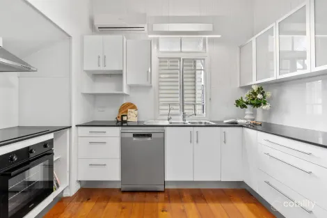 Property photo of 59 York Street Coorparoo QLD 4151