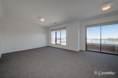 Property photo of 67 Hedgevale Drive Officer VIC 3809